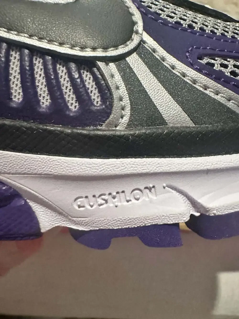 Nike Zoom Vomero 5 Metallic Silver Court Purple